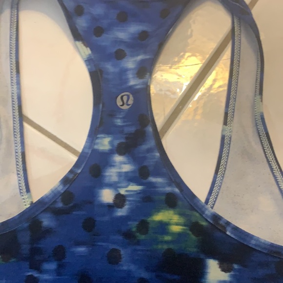Lululemon cool racerback tank. Size 6. - Picture 2 of 3